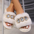 Fashionable fluffy slippers for women with stylish ‘diamond’ details