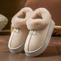 Trendy winter slippers, suitable both for home and outdoors, in a single color with fur for women